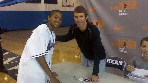 从不缺少激 从不缺少激