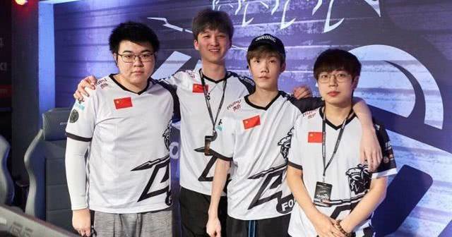 此时要求更 此时要求更